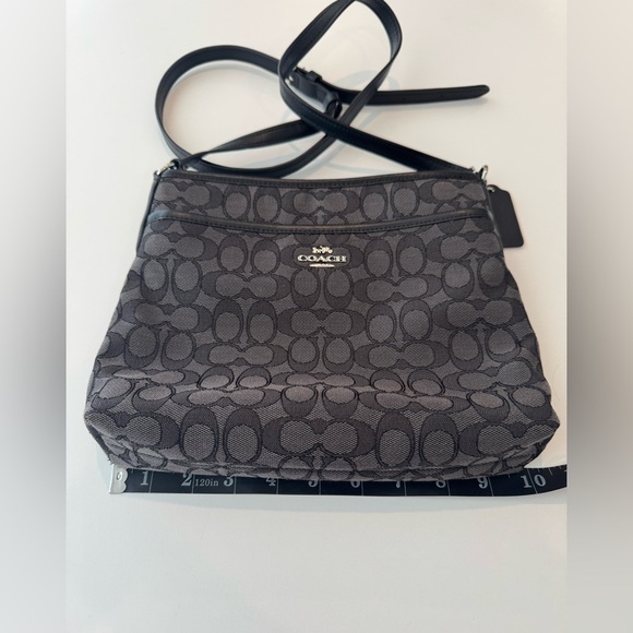 Coach large file Crossbody Bag EUC Carcosl Gray Canvas - Picture 14 of 15